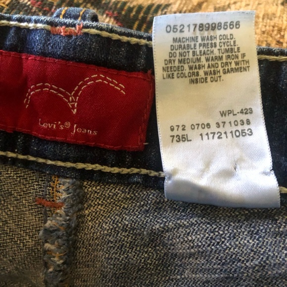 Levi’s Bootcut Jeans - Picture 9 of 9